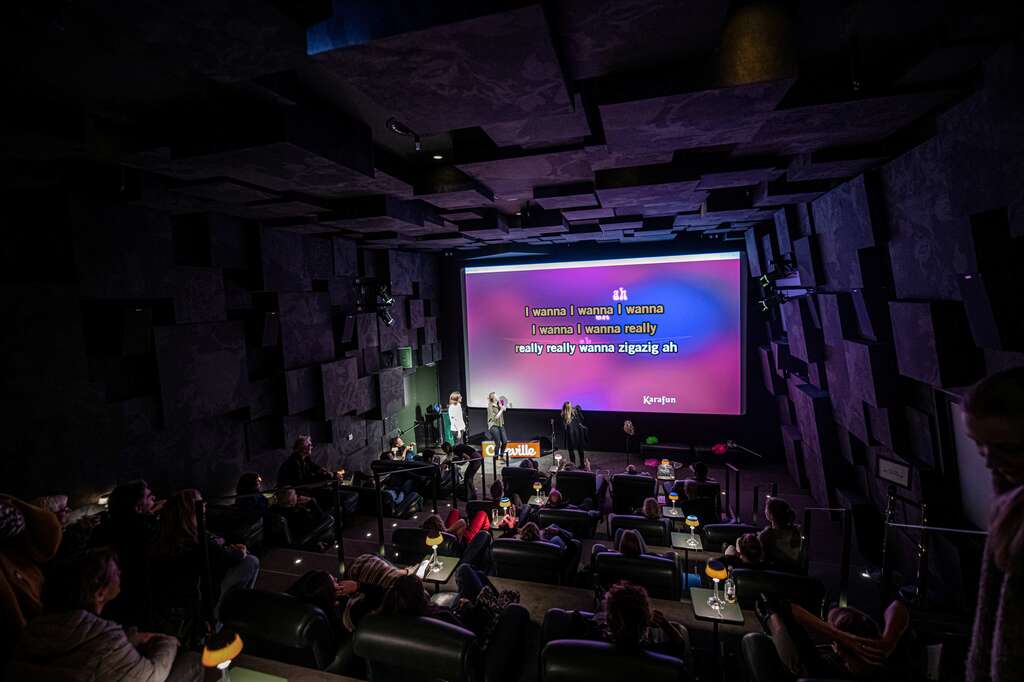 Camera 3_opening (c)