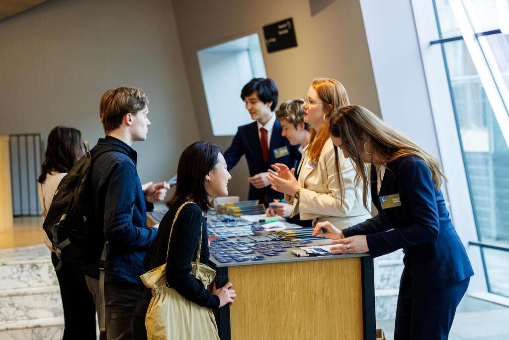 LucasKemper_FSS_Careerday_LR-6 Rabo Studio klein formaat